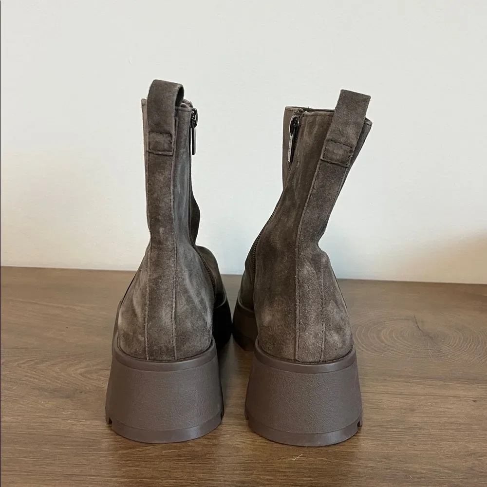 Vince Camuto Neframes Bootie Brown Suede Lug Sole Boots US 9